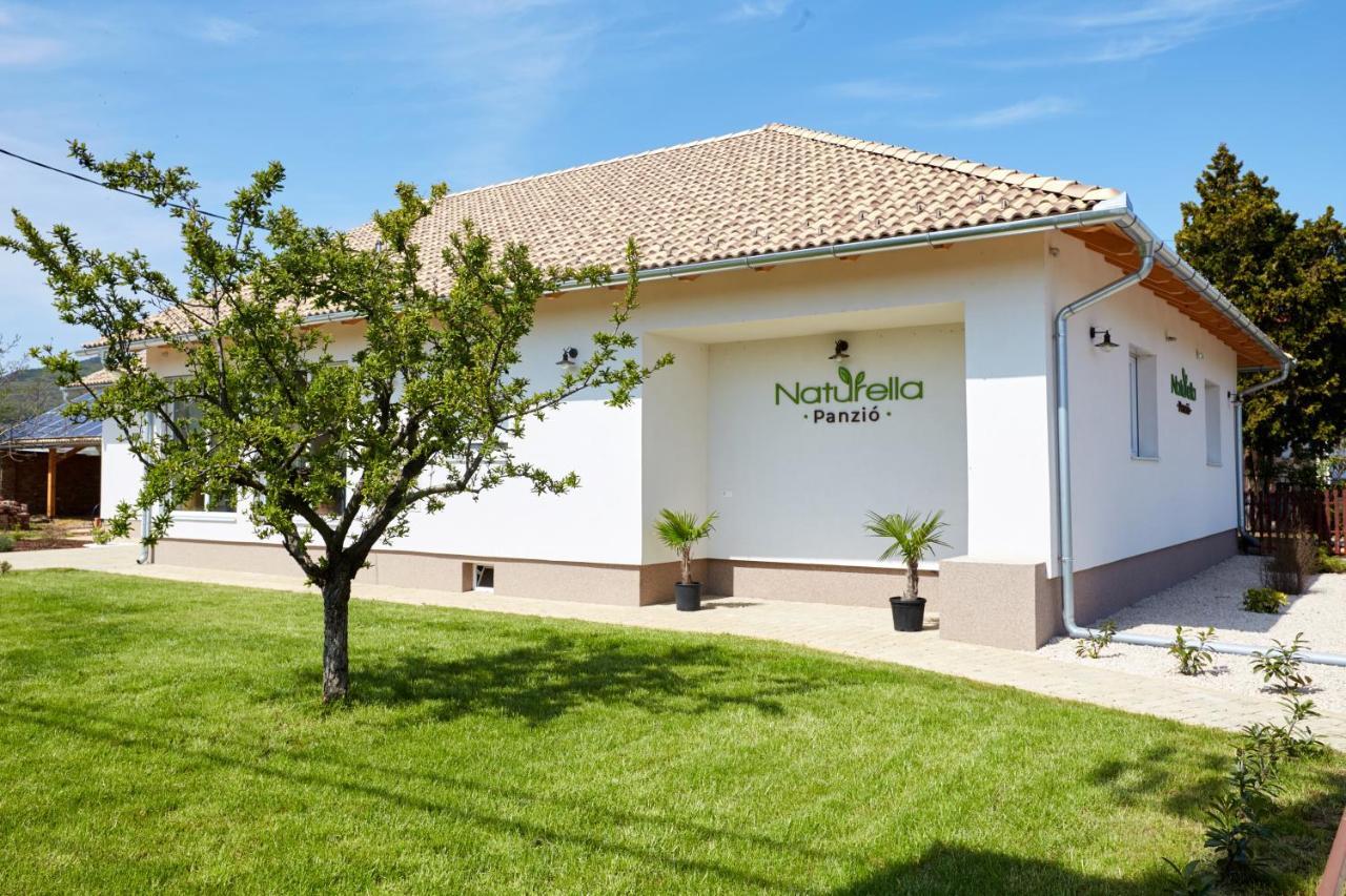Naturella Panzio Villány Exterior photo